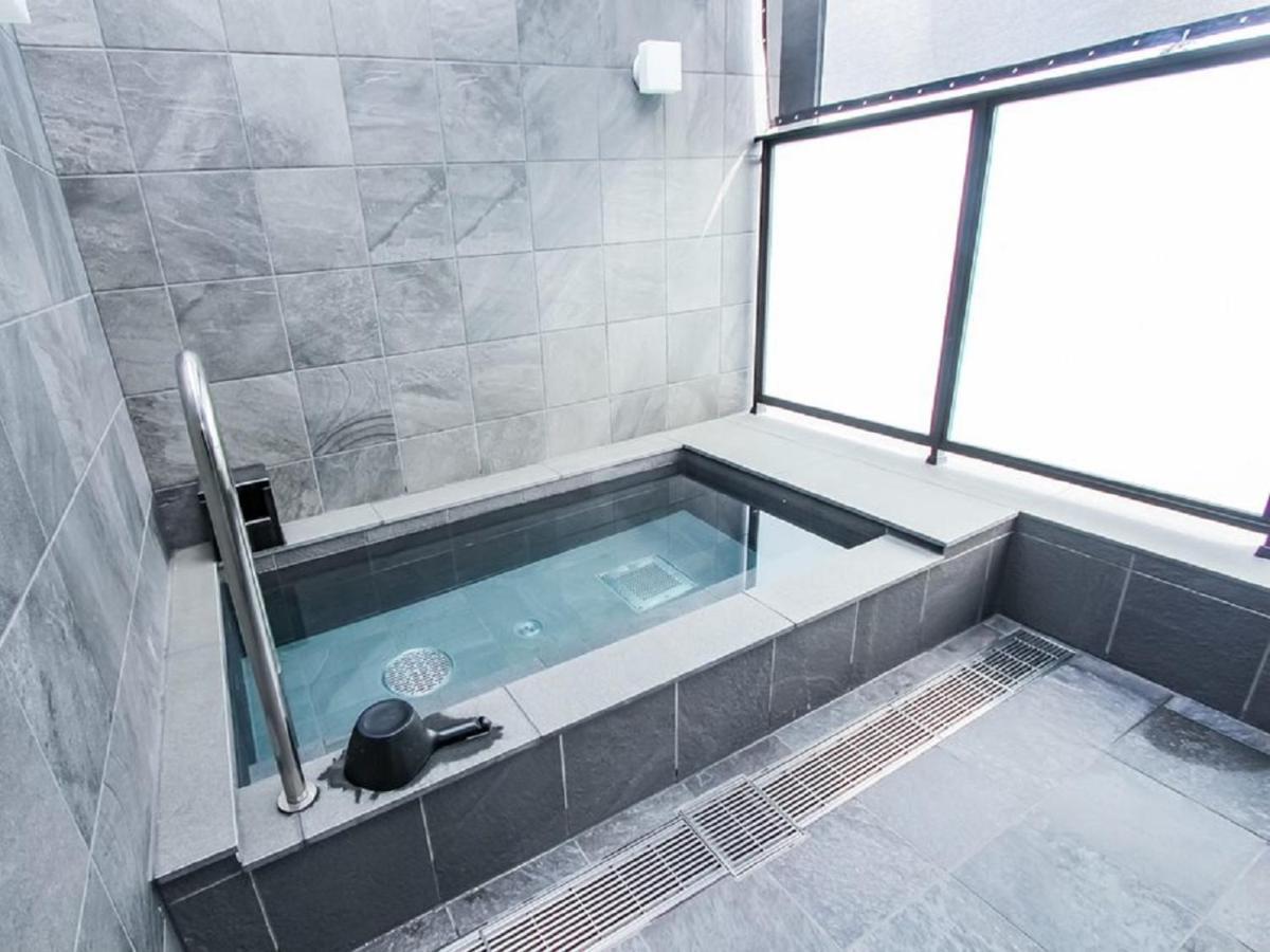 Hotel Livemax Premium Umeda East Ósaka Exteriér fotografie